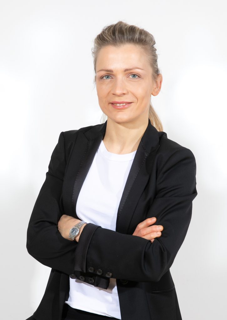 Urša Fratnik Florijančič, dr. med, specialistka dermatovenerologije na Kliniki Božikov